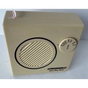 Americana Vintage AM Solid State Radio Model 620 Cream Portable Desktop Works